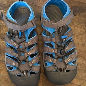 Keen Boys’ closed toe  Sandals